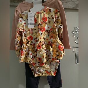 Carters 4 piece matching set 12mo